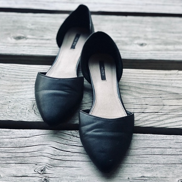 F21 Black Flats - Picture 3 of 4